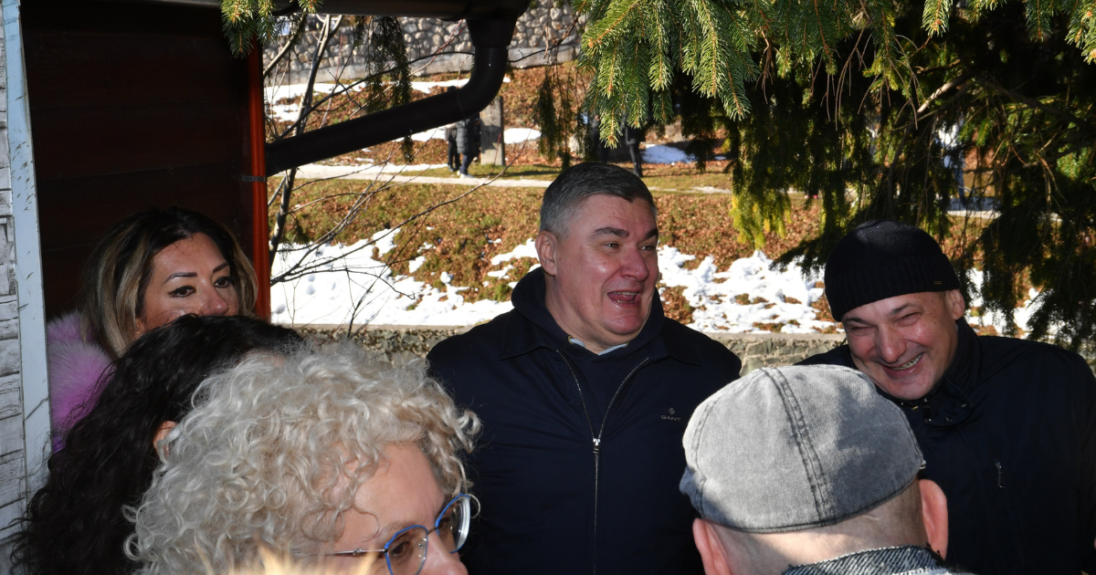 Raspoloženi Milanović u Fužinama dočekao Novu godinu u podne, poslao i poruku