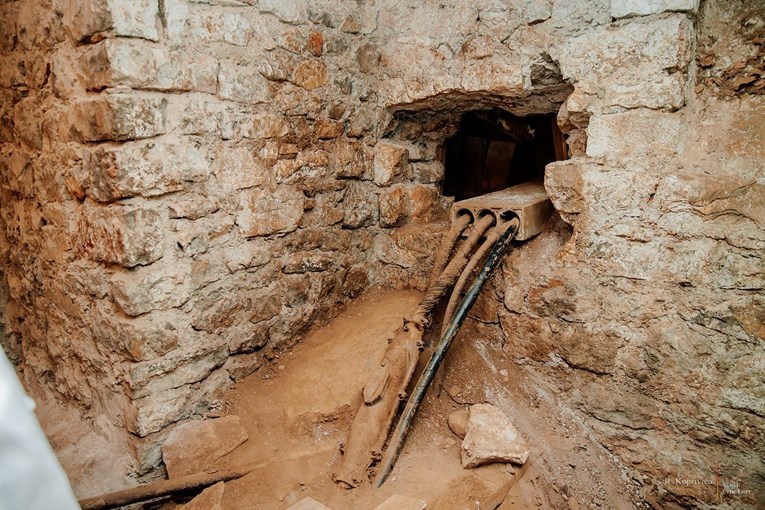 Identificirani kopači tunela do suda u C. Gori. Ministar: Mafija se pokušava spasiti