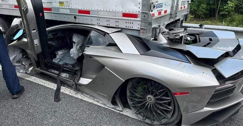 VIDEO Vozač Lamborghinijem završio pod tegljačem, preživio je