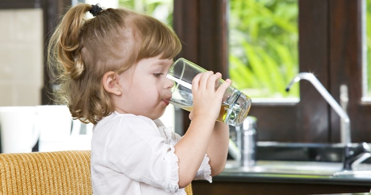 Jede li vaše dijete previše soli? Ovo su znakovi koji to otkrivaju