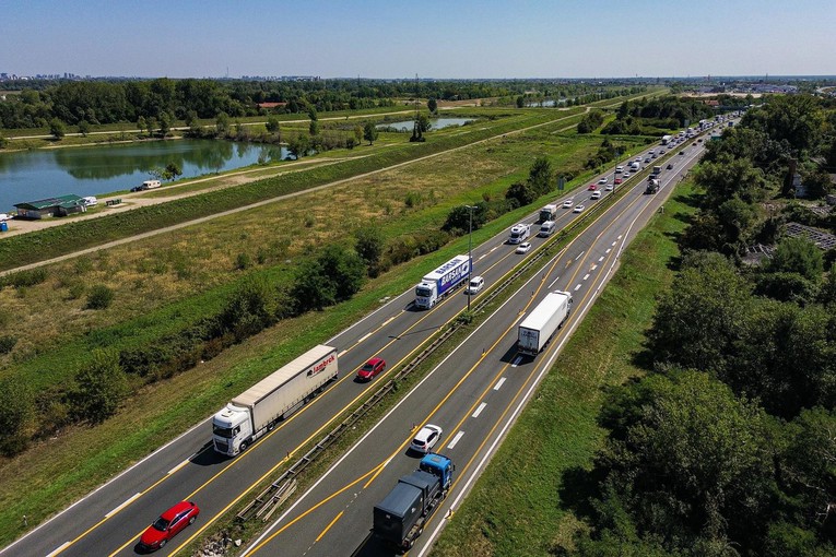 Zašto mnogi na autocestama voze lijevom trakom? "Radije ću platiti kaznu 260 eura"