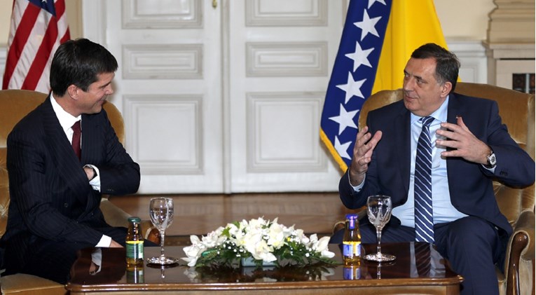 Američki veleposlanik kaže da je stanje u BiH neodrživo, pozvao na promjene