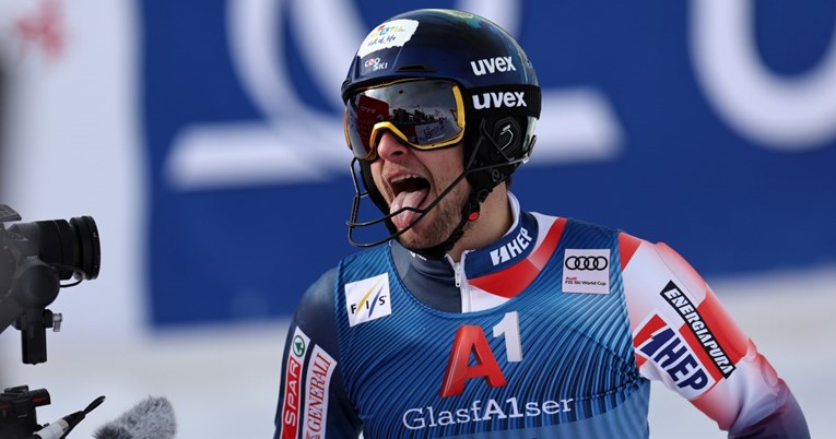 Fantastični Samuel Kolega u borbi za postolje nakon prve vožnje slaloma