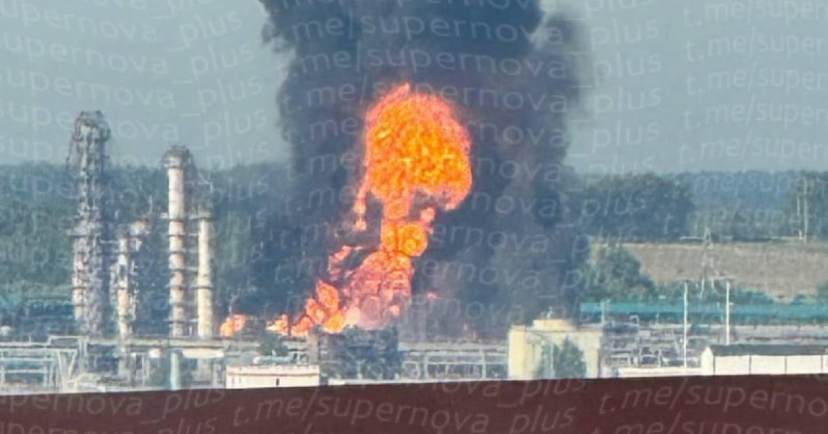 Velika ruska rafinerija stala s radom nakon napada dronom