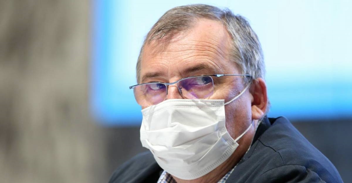 Capak: U Hrvatskoj zaraženo 800 ljudi koji su primili dvije doze. Nitko nije umro