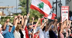 Libanon je paraliziran. Prosvjednici formirali ljudski lanac dug 171 kilometar