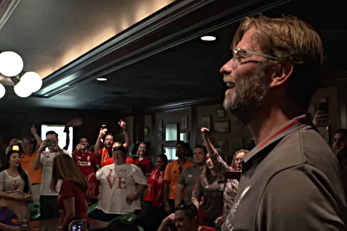 Klopp ušetao u kafić s navijačima Liverpoola pa napravio spektakl