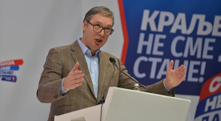 Vučić napao stranačke kolege: Mislite li da sam glup i lud?