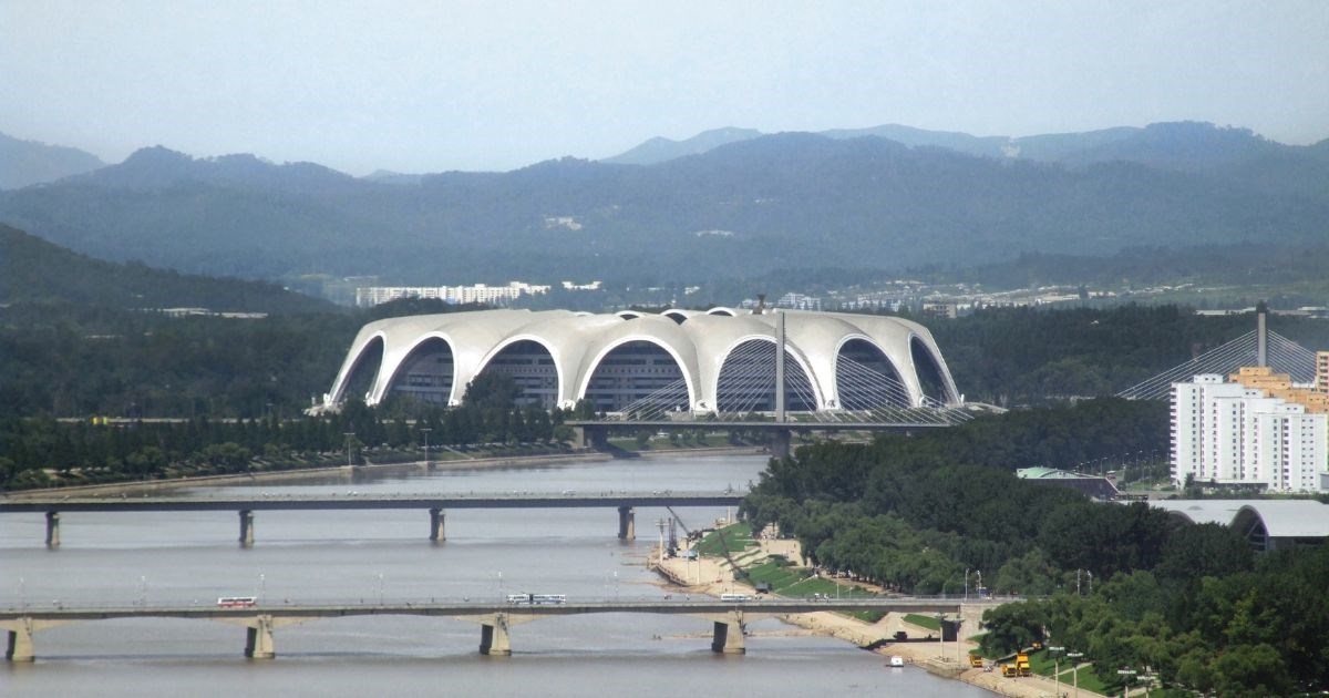 Najveći stadion na svijetu zjapi prazan. Izgrađen je kao inat neprijatelju
