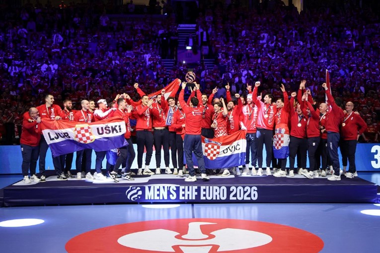 Danci su zviždali Hrvatskoj tijekom utakmice. Evo kako su reagirali na dodjeli medalja