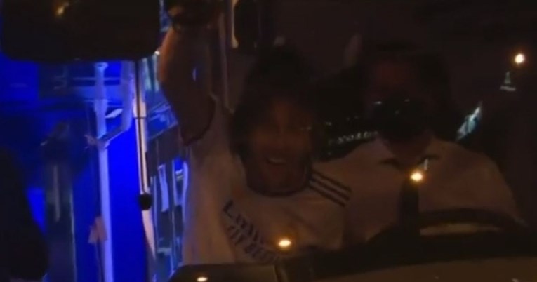 VIDEO Modrić pokušao voziti autobus na Realovoj proslavi naslova prvaka