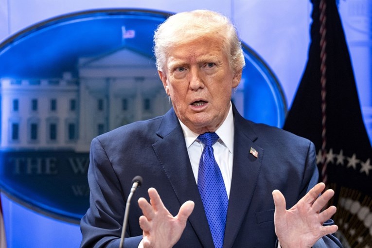 Trump najavio posjet Kini