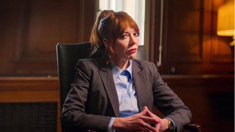 Philomena Cunk u potrazi je za smislom života. Nije ga našla, no umrli smo od smijeha