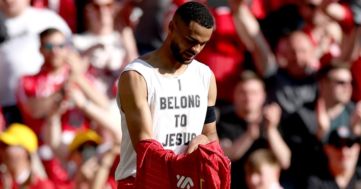 Napadač Liverpoola proslavio gol uz natpis "Pripadam Isusu". Prijeti mu kazna