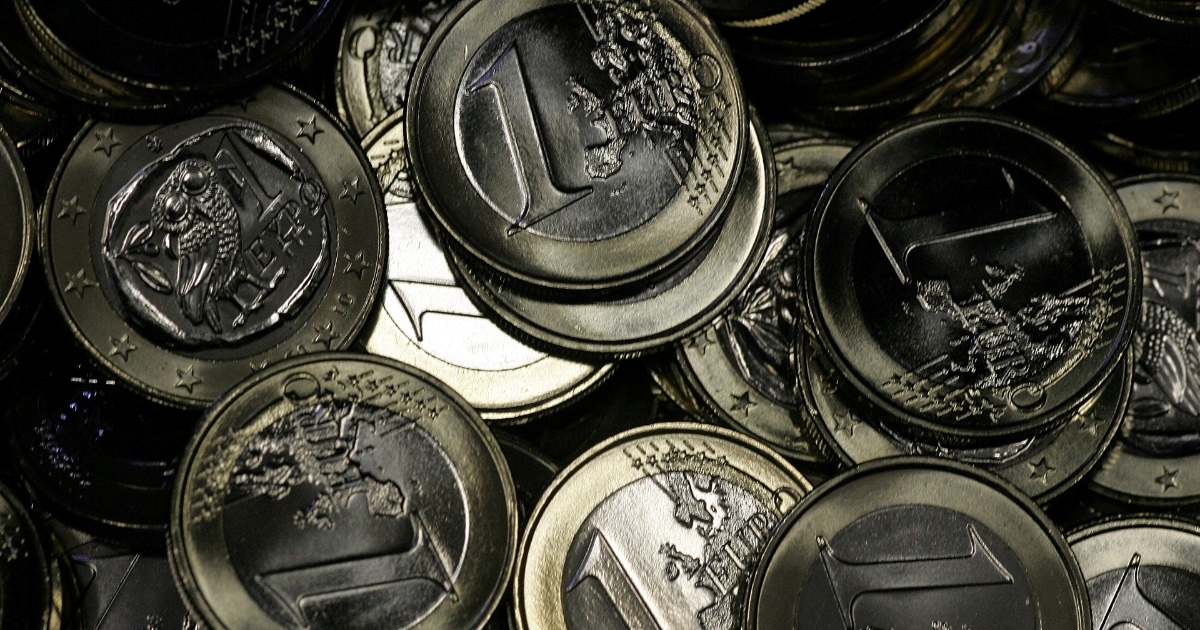 Euro oslabio prema dolaru, na najnižoj je razini u zadnjih mjesec dana