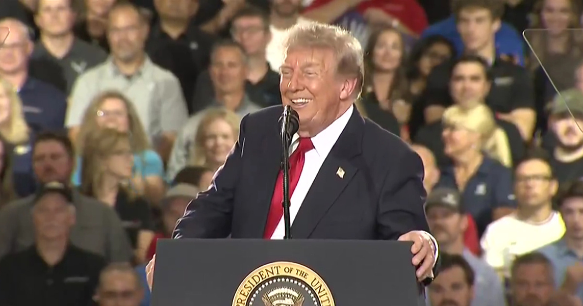 VIDEO Trump držao govor, prosvjednik mu vikao da je zaštitnik pedofila