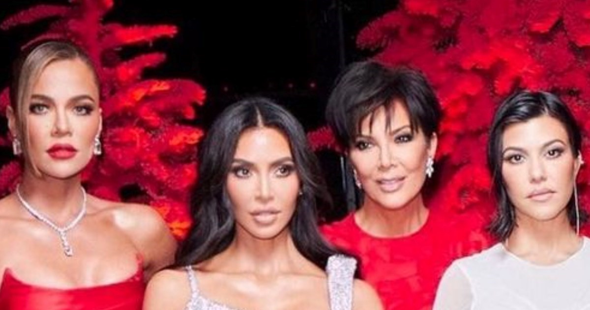 Kim Kardashian objavila blagdanske obiteljske fotke, ljudi pišu: Ovo je suludo