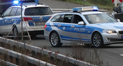 Vozač na njemačkoj autocesti vozio u krivom smjeru. Izazvao nesreću, poginulo 3 ljudi
