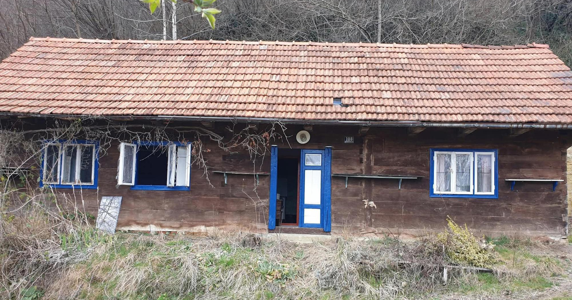 Za 17.000 € možete kupiti drvenu kuću u Zagorju, nalazi se usred šume