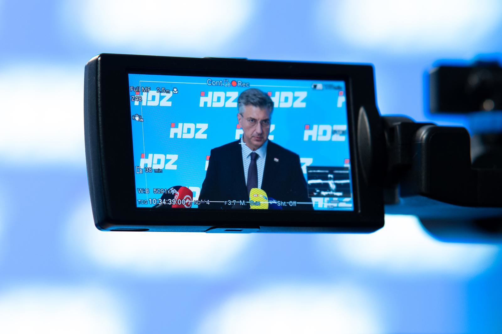 USKORO UŽIVO Plenković daje izjavu o aferi s otpadom u Lici