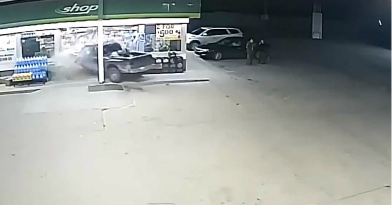 VIDEO Zabio se u benzinsku, a onda je napravio najgluplju moguću stvar