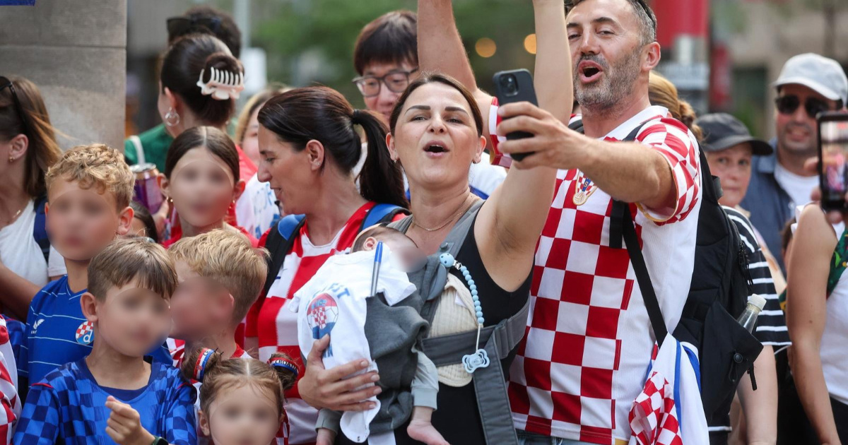 Najmlađi navijač Vatrenih ukrao pažnju u Torontu, imao je bodi s posebnom porukom