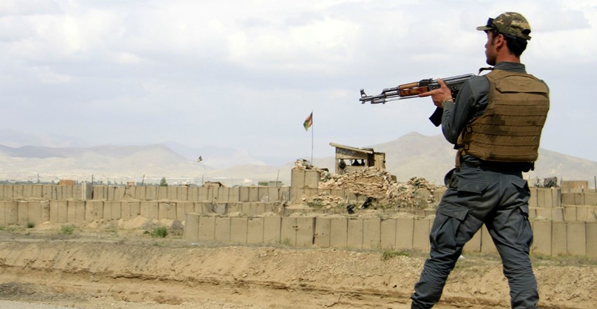 Devetero djece u Afganistanu poginulo na putu do škole