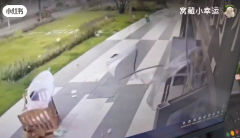 VIDEO Najjači tajfun ove godine pogodio Kinu