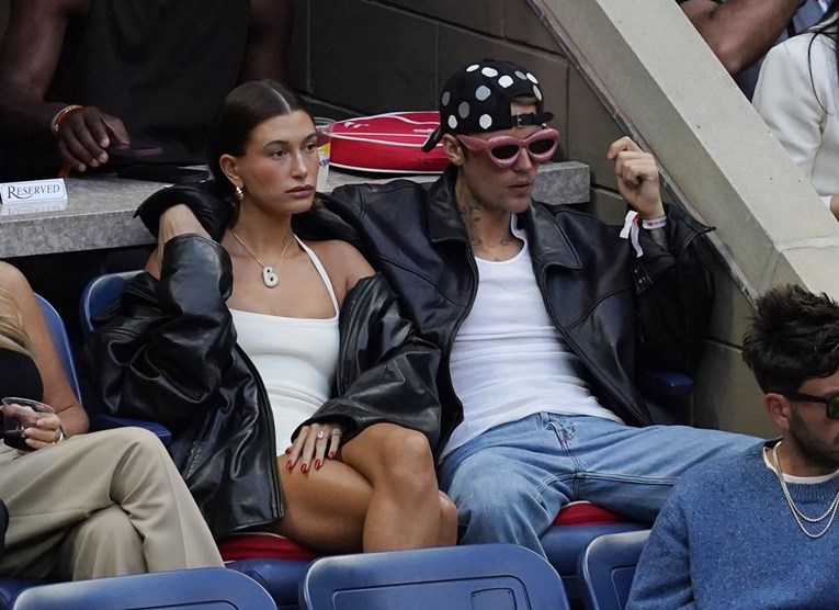 Nakon što su ih ismijavali, Hailey i Justin Bieber se identično odjenuli za US Open