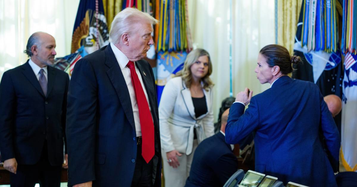 Ljudi kažu da je ovo "fotka koja najbolje opisuje Trumpov drugi mandat"