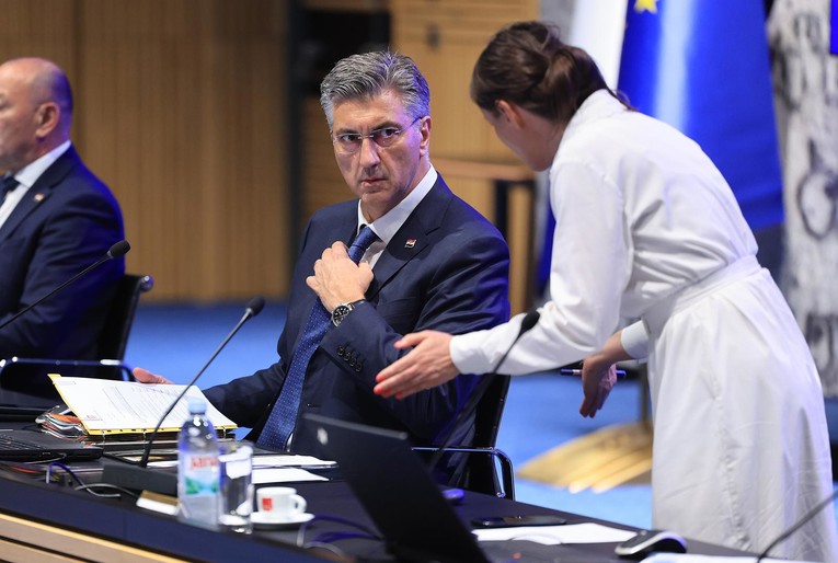 Vlada: Produžuju se mjere pomoći stanovnicima potresom pogođenih područja
