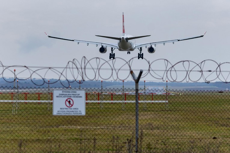 Dvojica mladića preko Pule htjela u Britaniju. Našli im lažne putovnice
