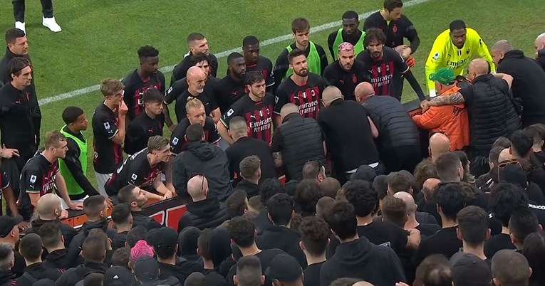 VIDEO Navijači Milana postrojili igrače nakon debakla. Nitko nije pustio ni glasa