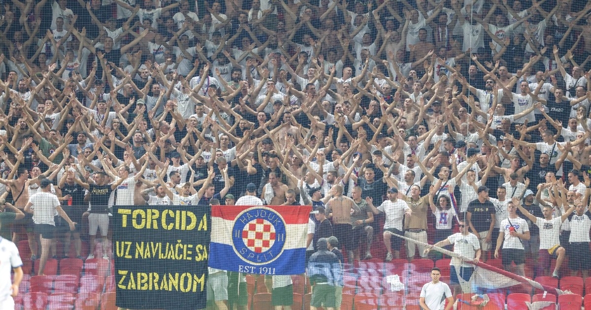 Pogledajte kako je Torcida ispratila igrače Hajduka nakon ispadanja u Europi