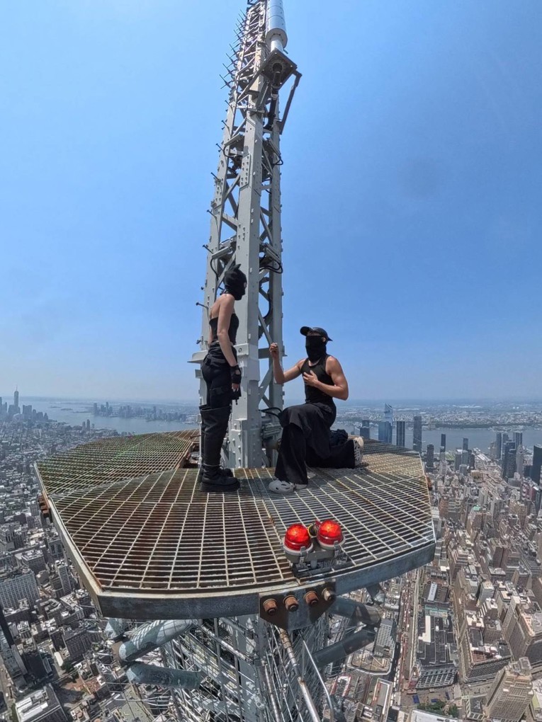 Otkriveno tko je par koji se popeo na Empire State Building i šokirao New York