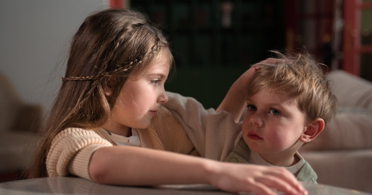 Dr. Gabor Mate objasnio zašto se ponekad čini da dva djeteta nemaju iste roditelje