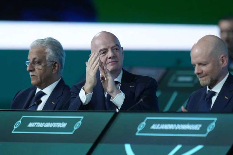 Predsjednik FIFA-e proslavio titulu svog najdražeg kluba