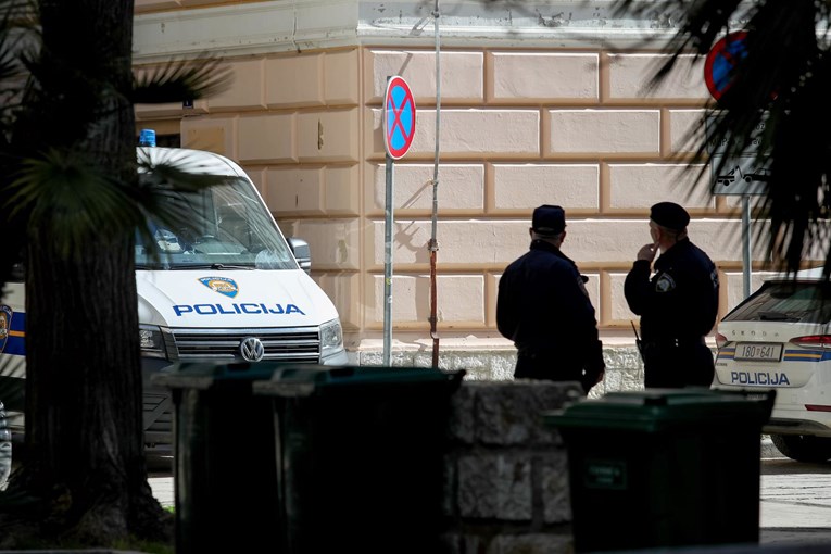 Voditelj Katedralnog zbora sv. Stošije u Zadru osuđen za pedofiliju