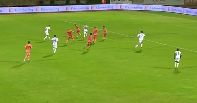 VIDEO Neviđeni kaos u obrani Dinama. Četiri igrača čuvaju jednog, strijelac ostao sam