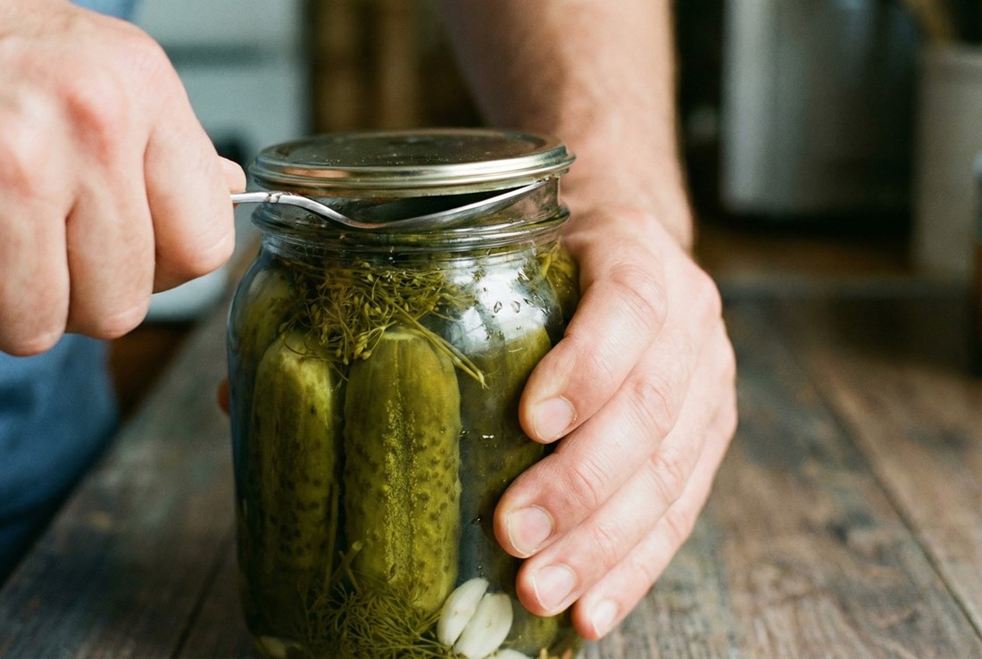 Kako vi otvarate staklenke koje se ne daju otvoriti? Znamo super trikove