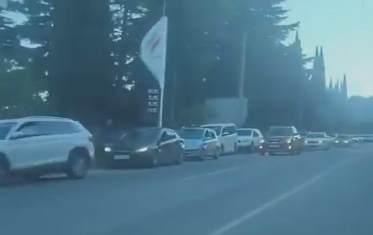 VIDEO Ukrajinski udari djeluju. Nema benzina na pola pumpi na Krimu