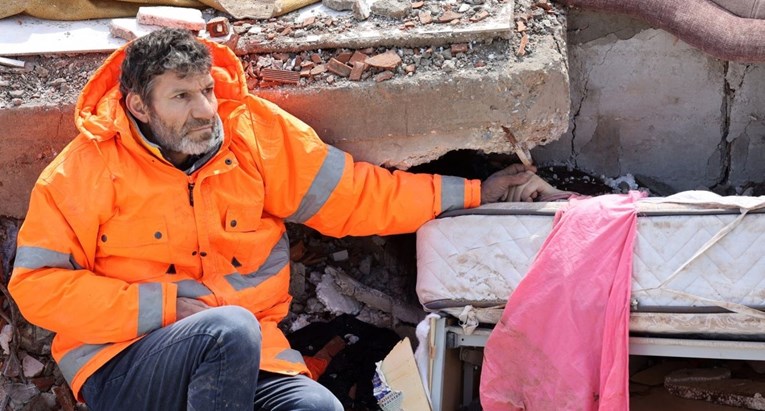 Ova slika je obišla svijet. Otac je pozvao fotografa: "Snimite moje dijete"