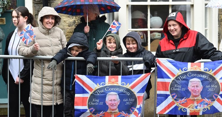 Anketa u Britaniji pokazala da 64 posto ljudi ne zanima krunidba kralja Charlesa