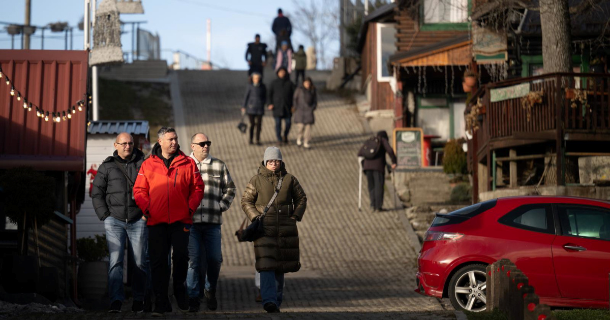 FOTO Sunčana nedjelja na Sljemenu