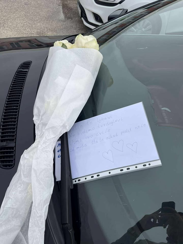 Isprika Hrvata supruzi postala hit, društvene mreže bruje o poruci na autu