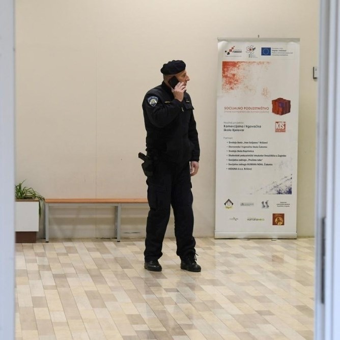Tko prijeti bombama u hrvatskim školama?