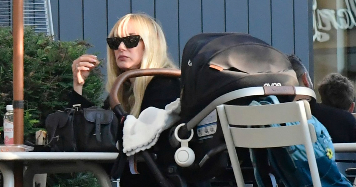 Kimberly Stewart čeka treće dijete, a Rod Stewart sedmo unuče