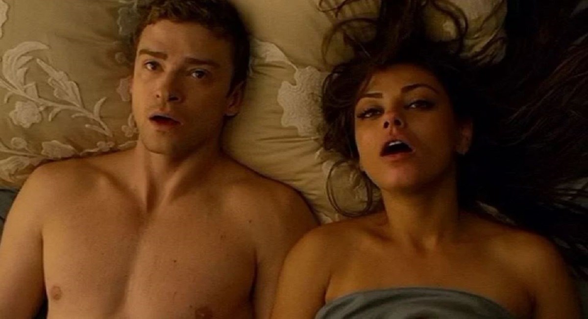 Parovi navodno podivljali za ovom pozom u krevetu, a nije ni teška za izvesti