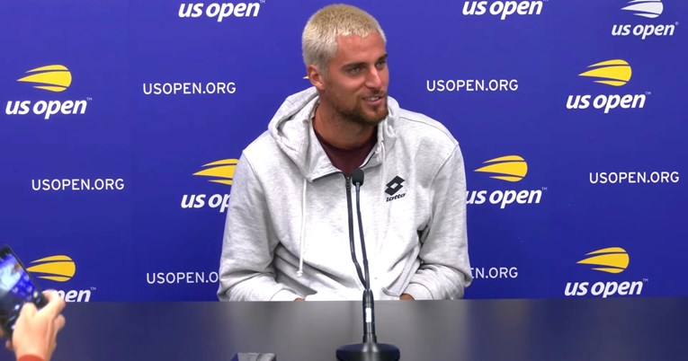 Gojo o plavoj frizuri: Naljutio sam se, kao i uvijek. Povukao sam nelogičan potez