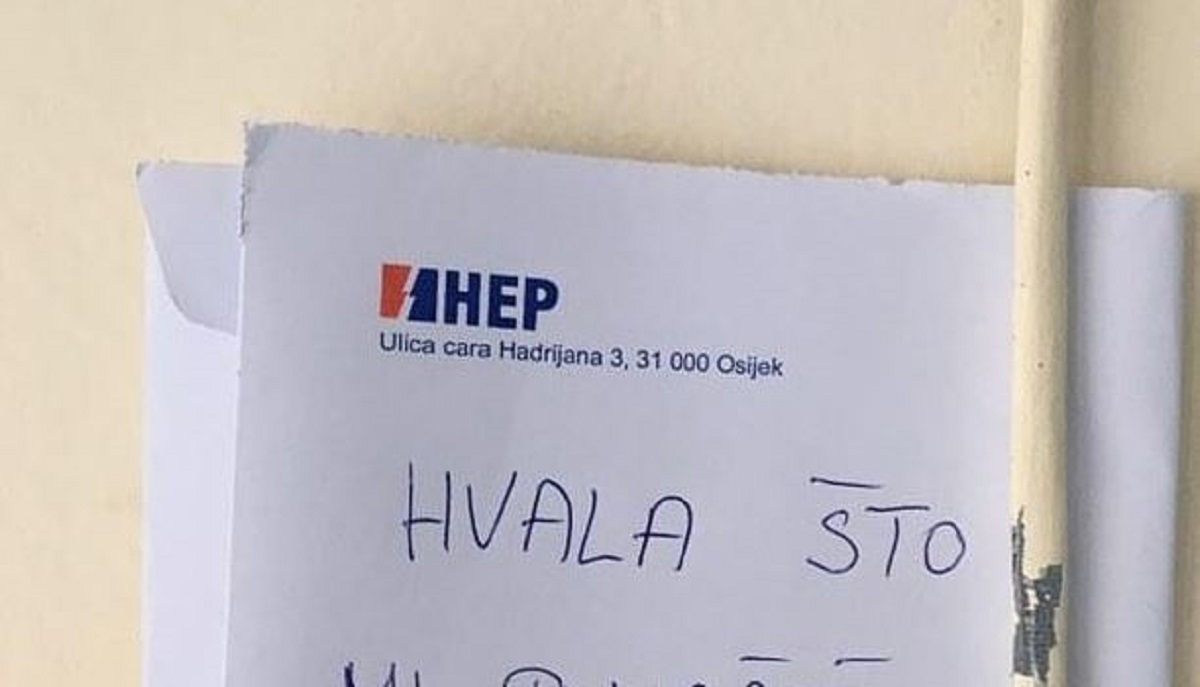 Poruka na otvorenoj kuverti računa za struju postala hit na Fejsu: Hvala ti...